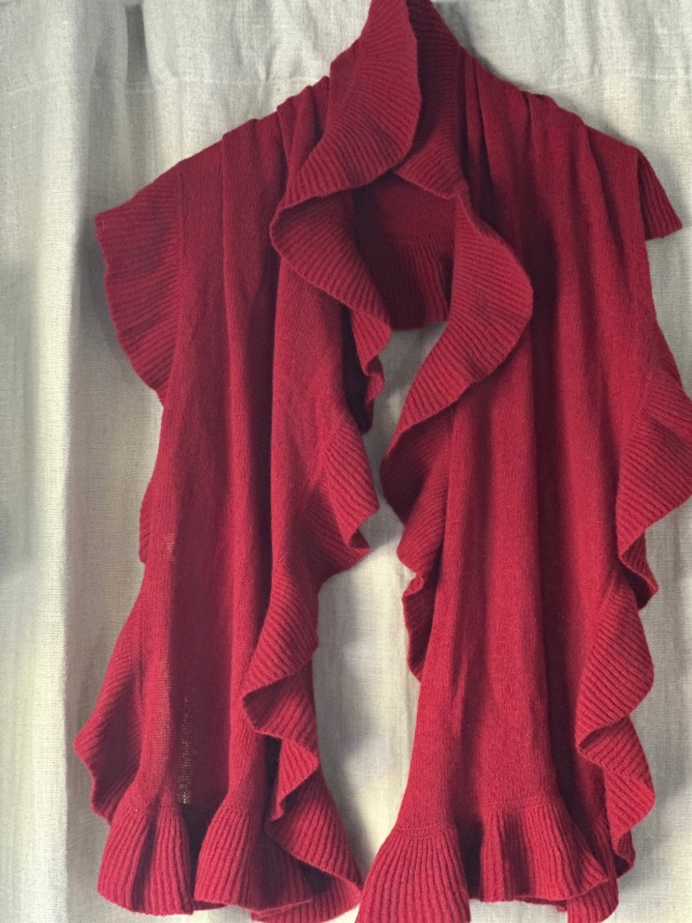 Beautiful Red Wrap - Picture 3 of 3